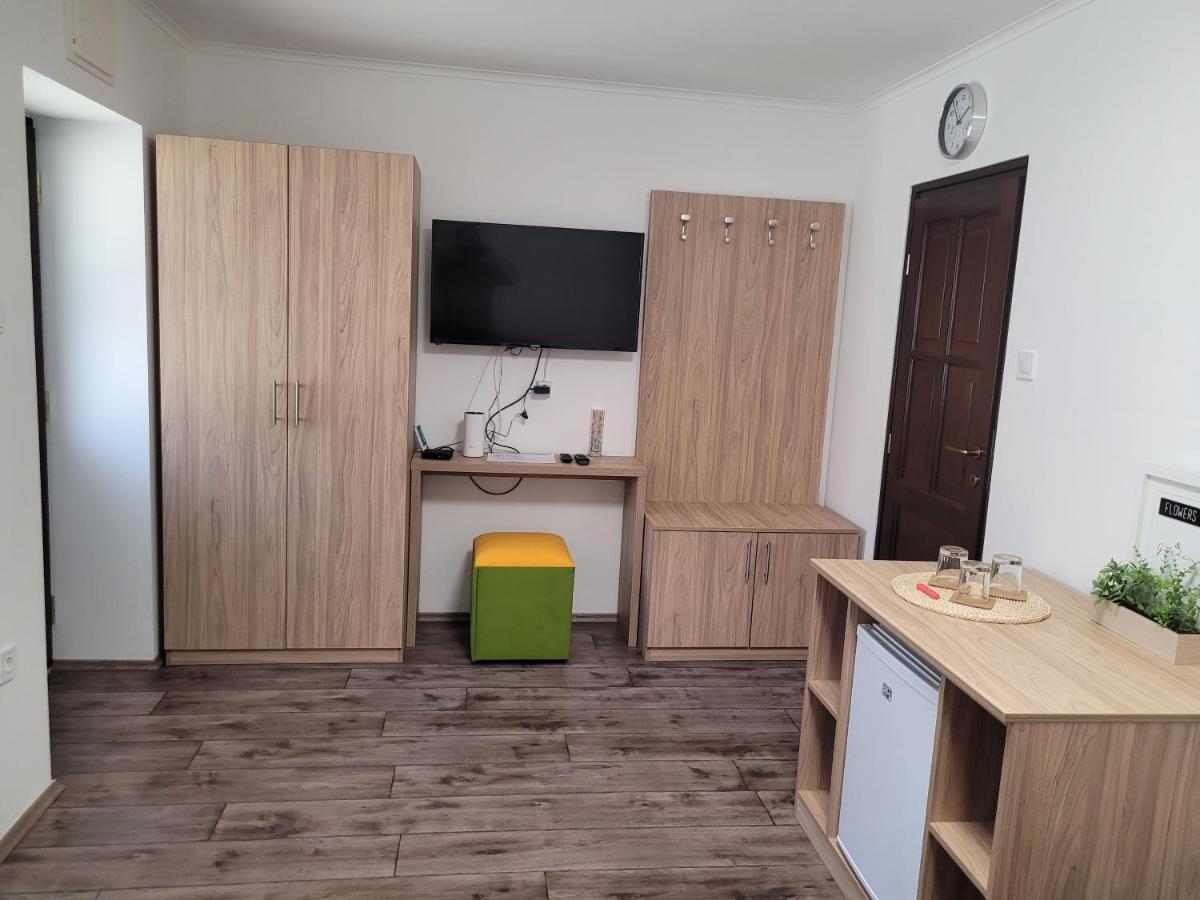 Végvári Vendégház Magyarbóly Exterior foto
