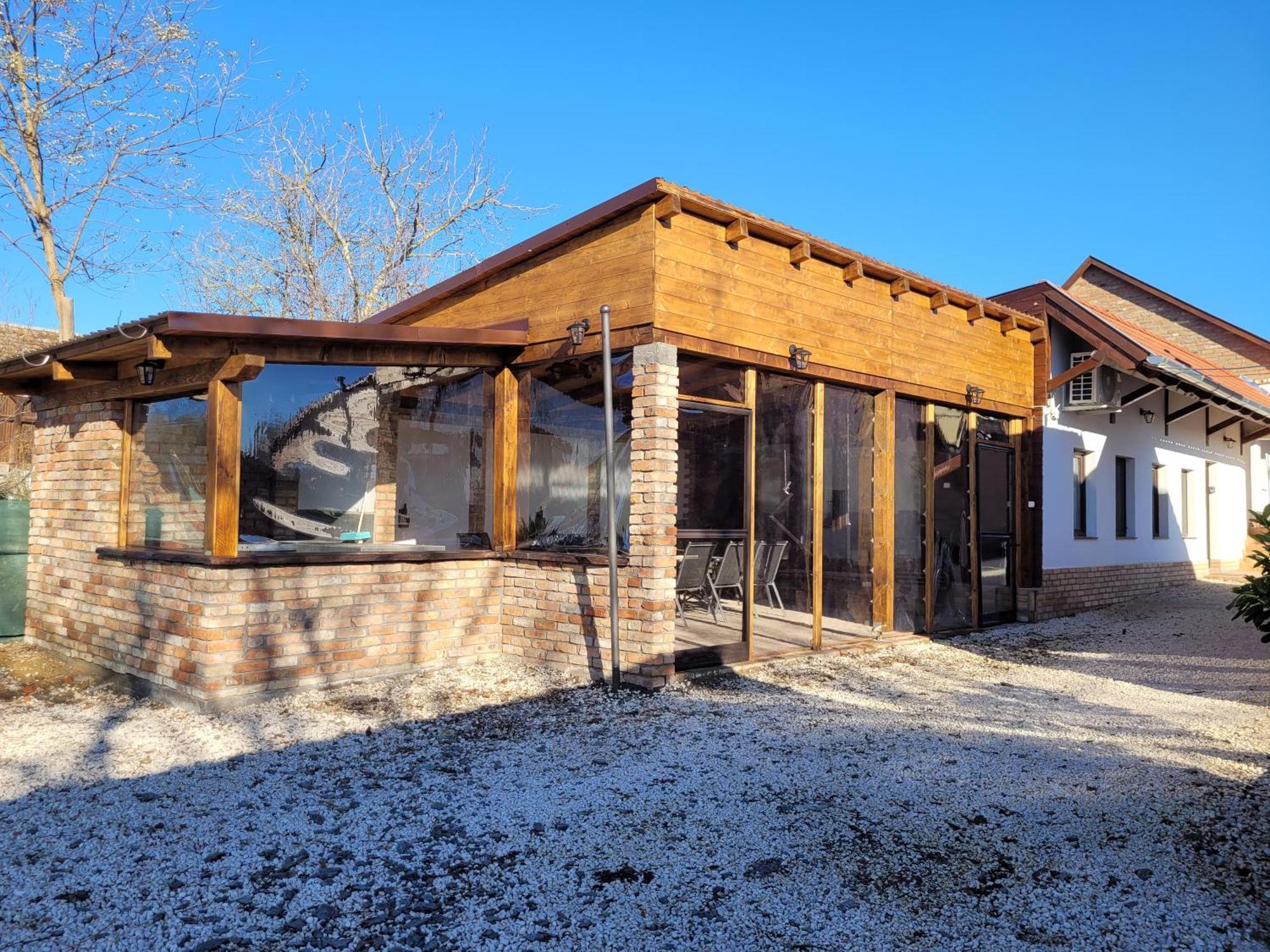 Végvári Vendégház Magyarbóly Exterior foto